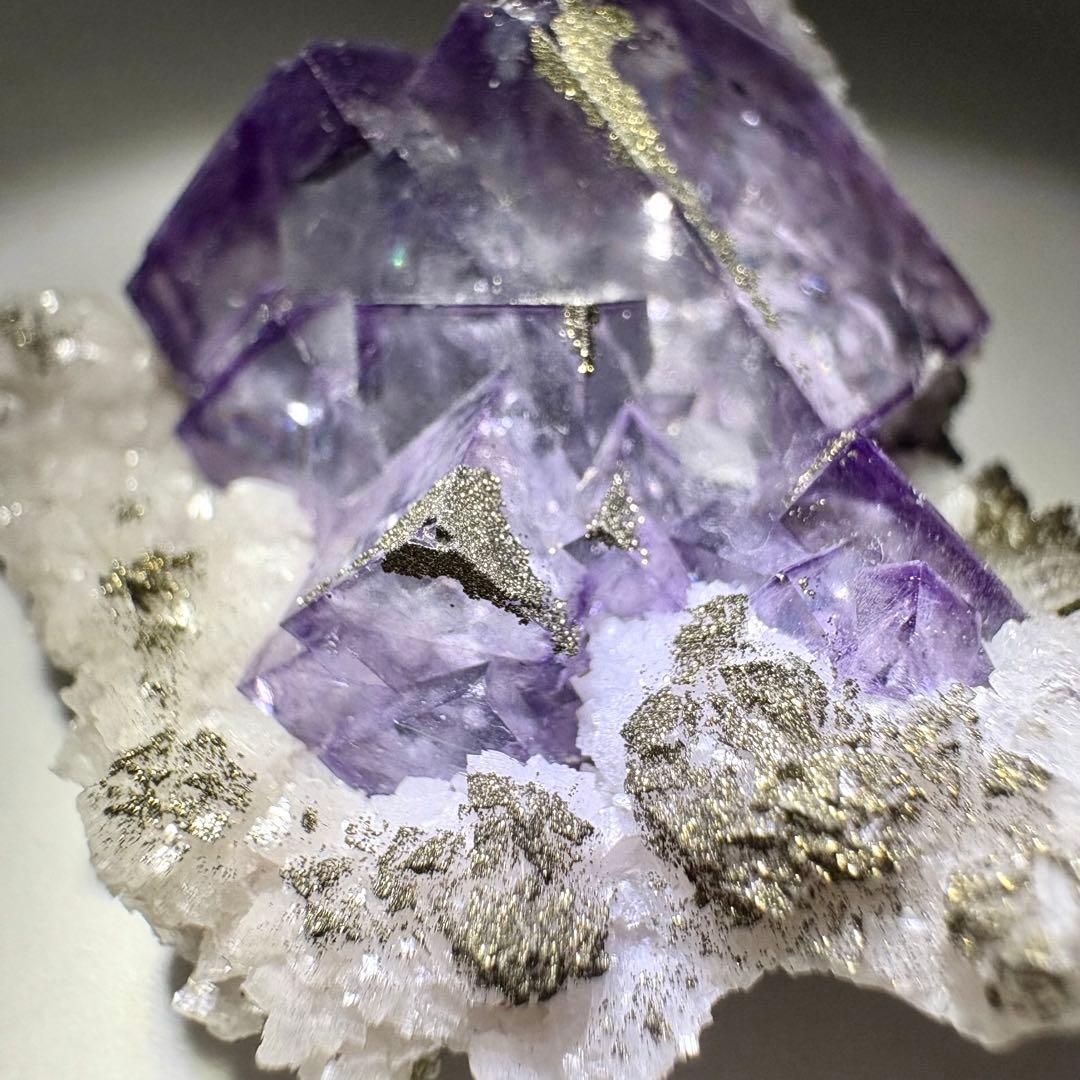 453 中国　ヤオガンシャン産　フローライト&パイライト