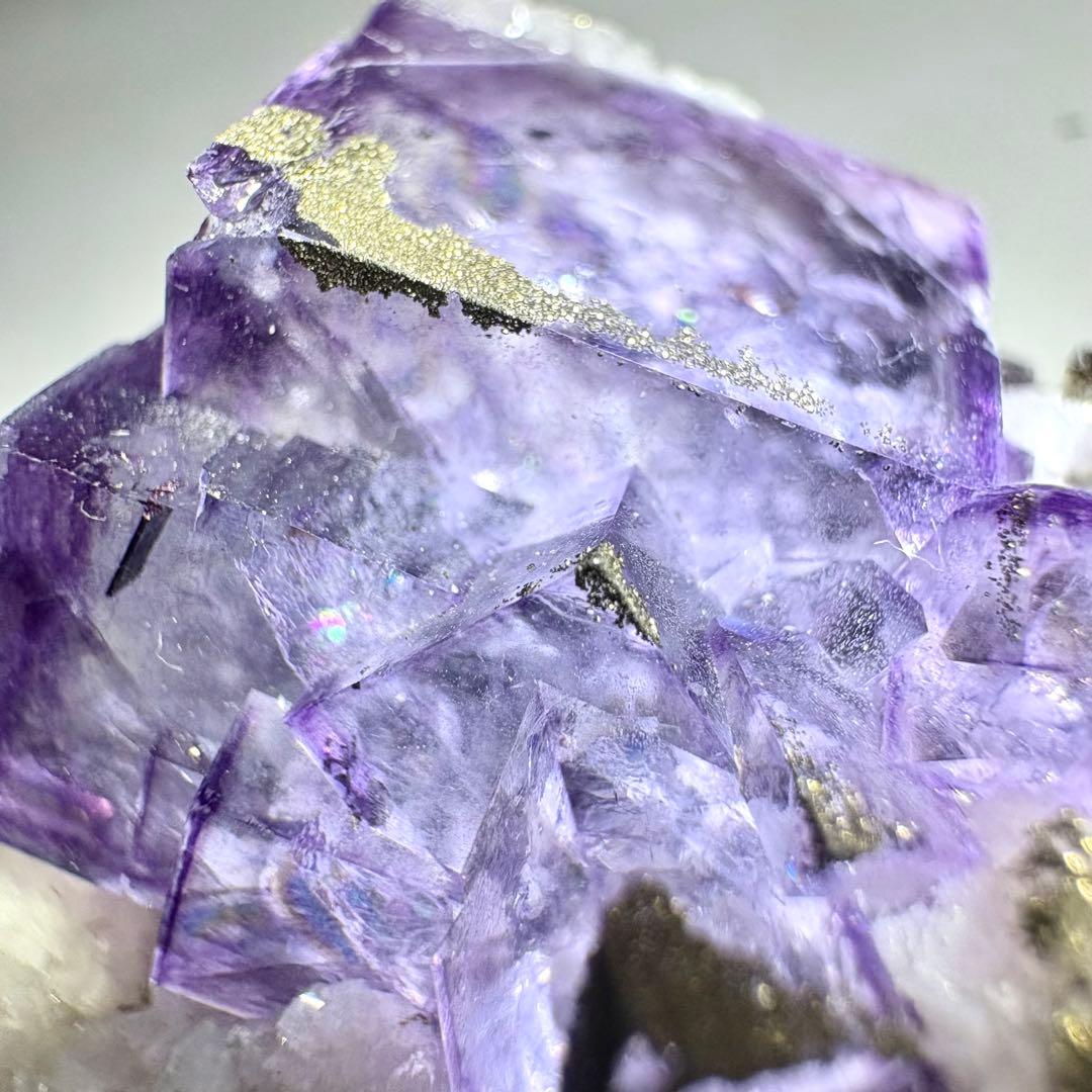 453 中国　ヤオガンシャン産　フローライト&パイライト