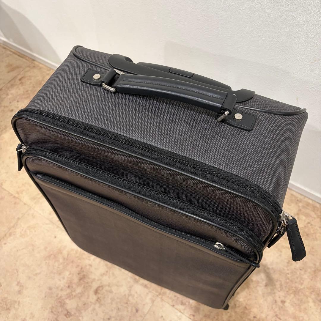 COACH コーチ 2輪 キャリーケース スーツケース