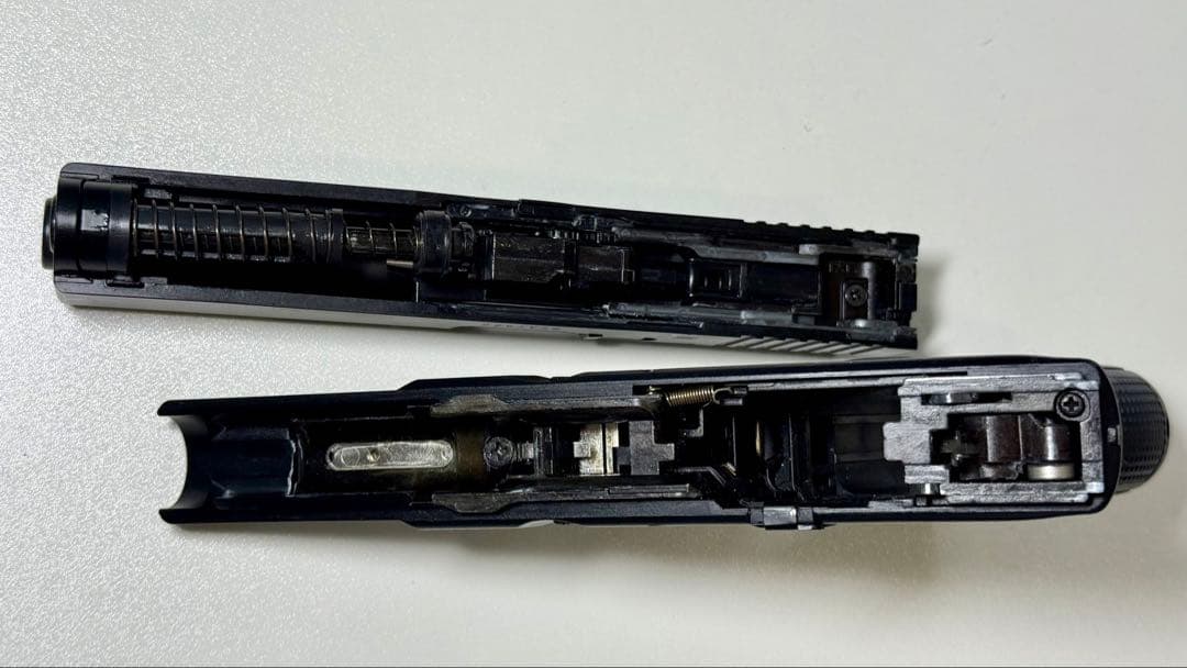 【東京マルイ】GLOCK 17 Gen 4 9x19 ハンドガン マガジン3本付