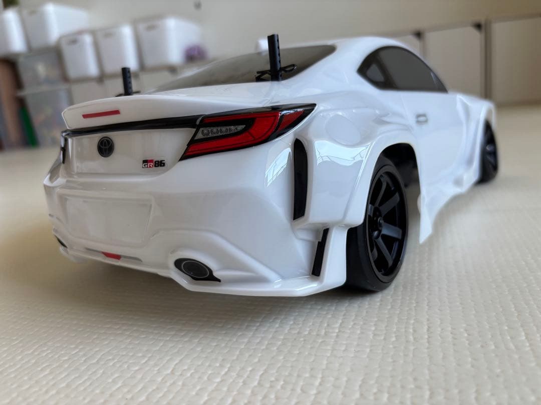 【送料込み‼️】ヨコモ　ドリフトパッケージ　PANDEM GR86(ホワイト)