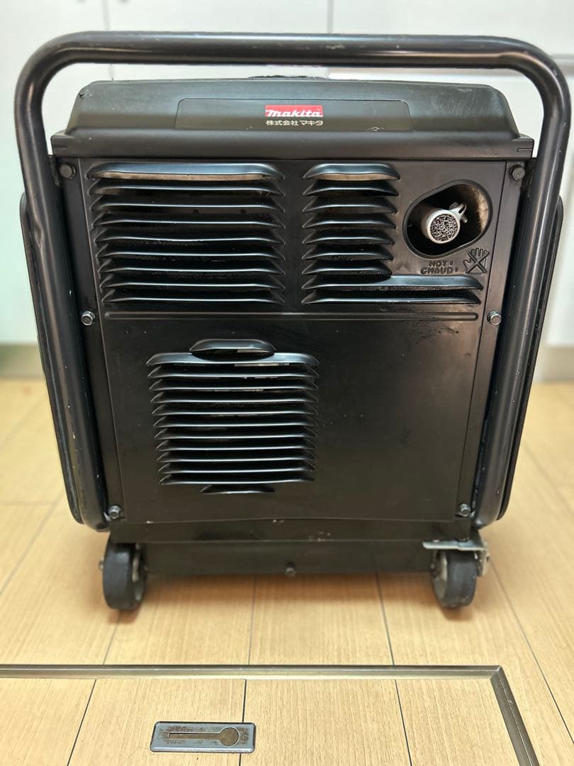 マキタ　インバーター発電機　G250IS 超低騒音型