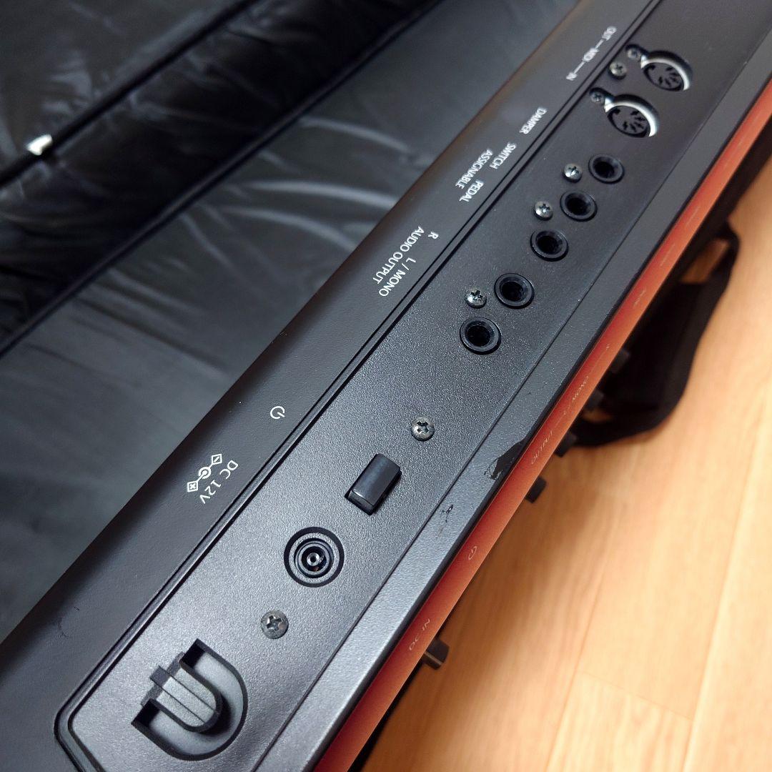 KORG Krome61 RED 50周年記念限定モデル 純正ケース等付き 美品