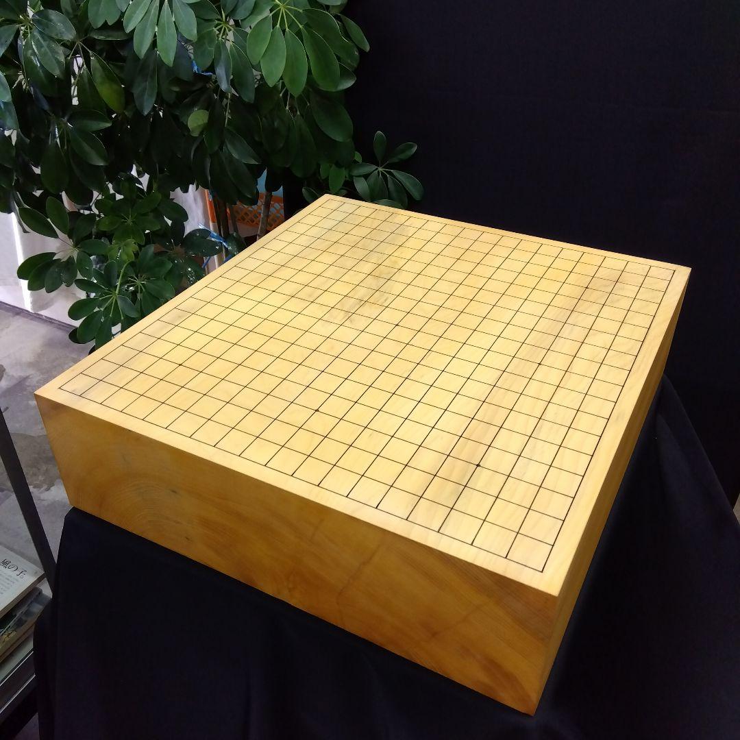 【国産　本榧　4寸碁盤　脚なし　木表】