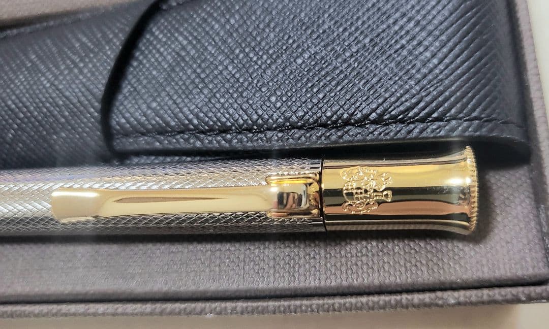 パテック・フィリップ　ボールペン レザーペンケースセット　箱付き