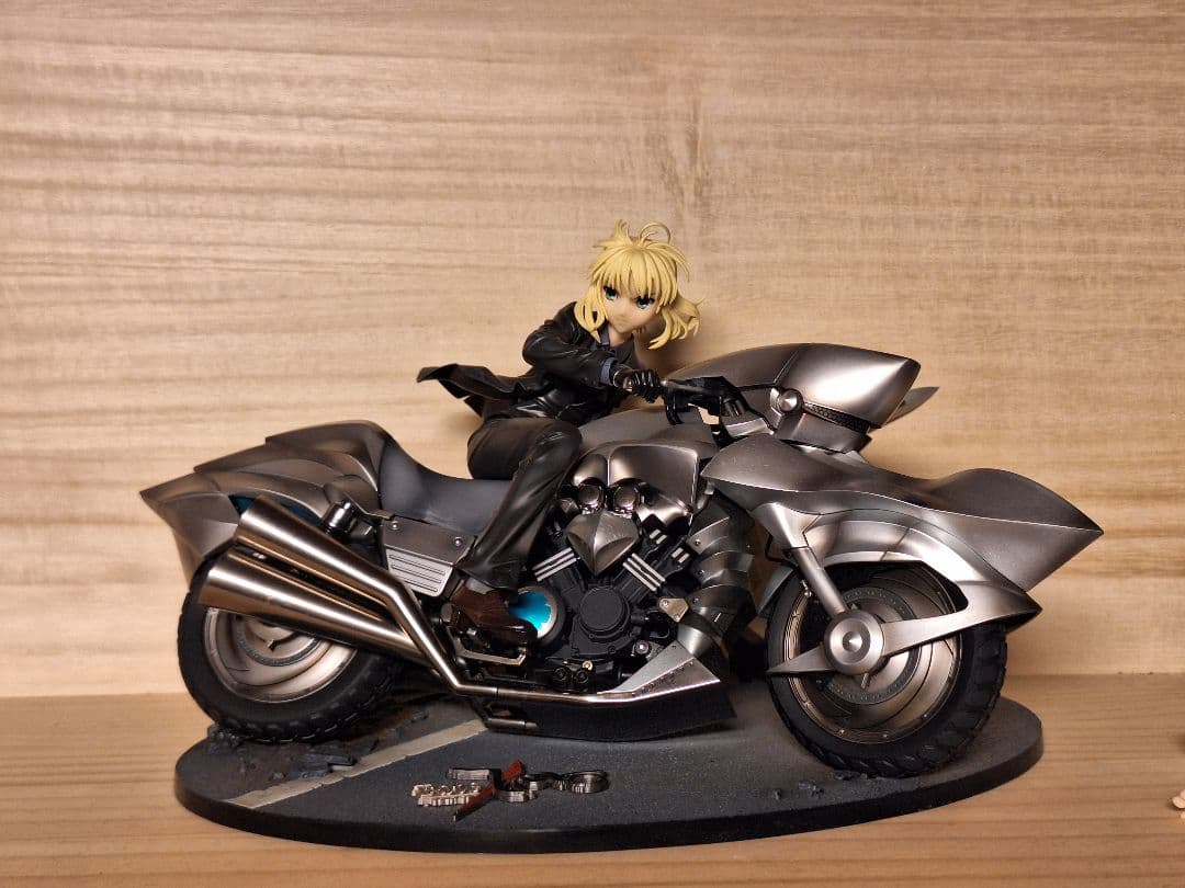 Fate/Zero セイバー＆セイバー・モータード・キ ユイラッシェ 1/8