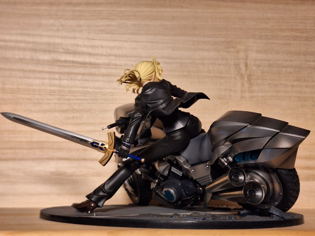 Fate/Zero セイバー＆セイバー・モータード・キ ユイラッシェ 1/8