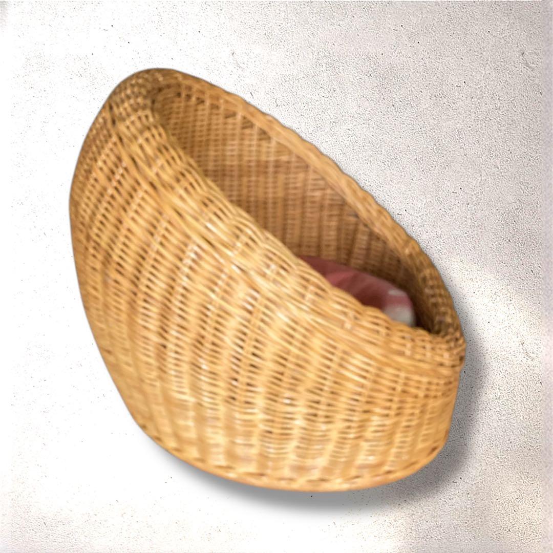 【美品】ラタン製　ペットハウス