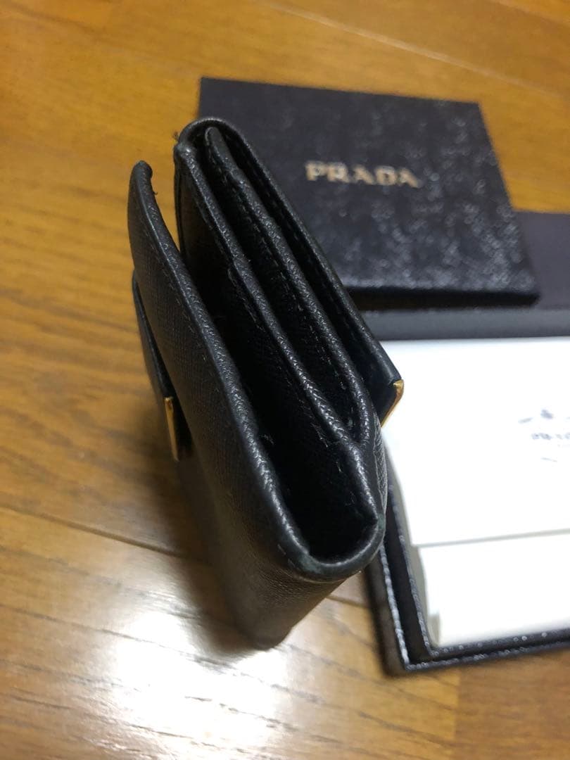 PRADA サフィアーノレザー 二つ折り財布 ブラック