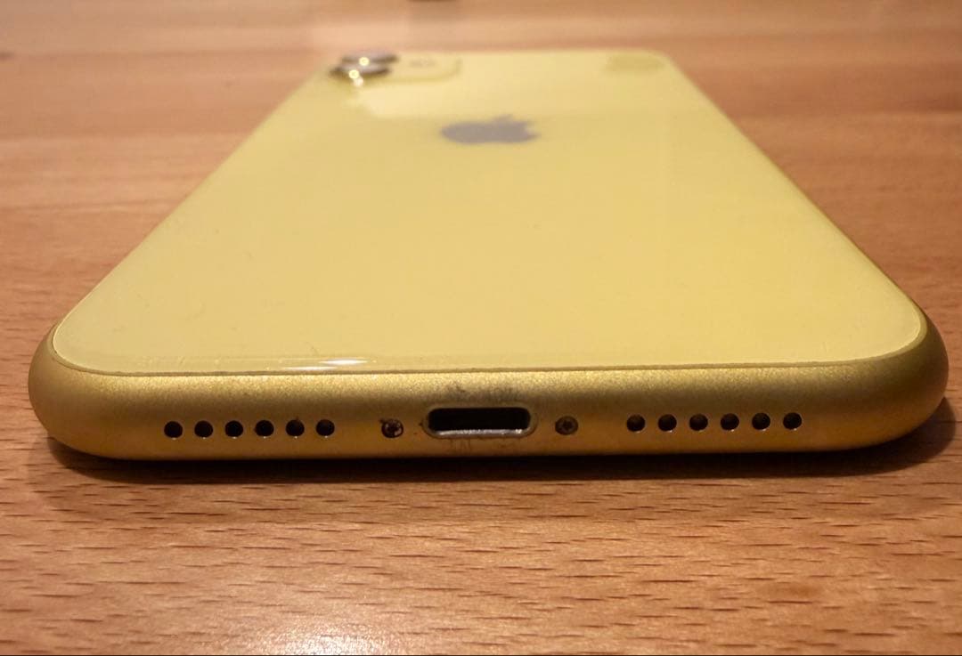 Apple iPhone 11 イエロー 本体　64GB