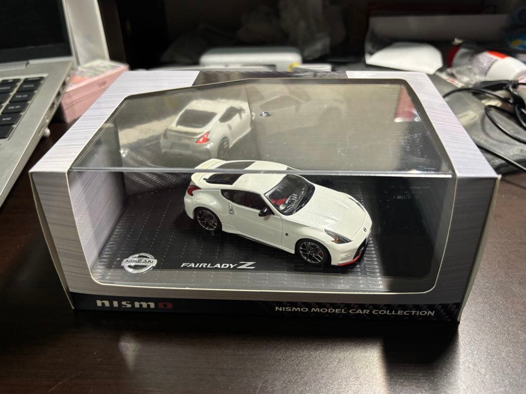 京商　1/43日産特注フェアレディZ ニスモ(Z34 NISMO) ホワイト