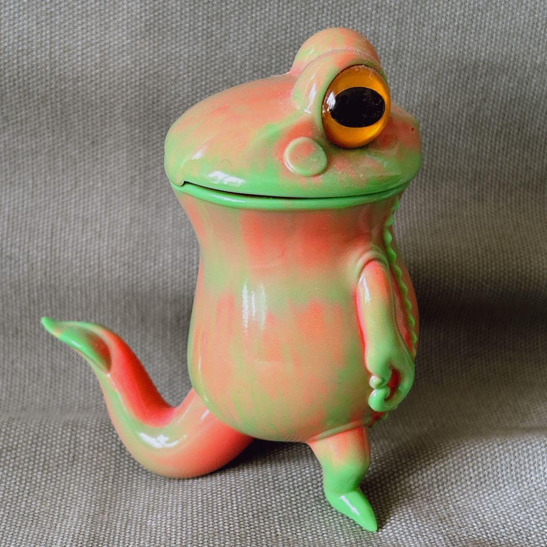 スカルチュラ 歩行食中植物 ウツボカエル マーブル ドールアイ ソフビ 人形