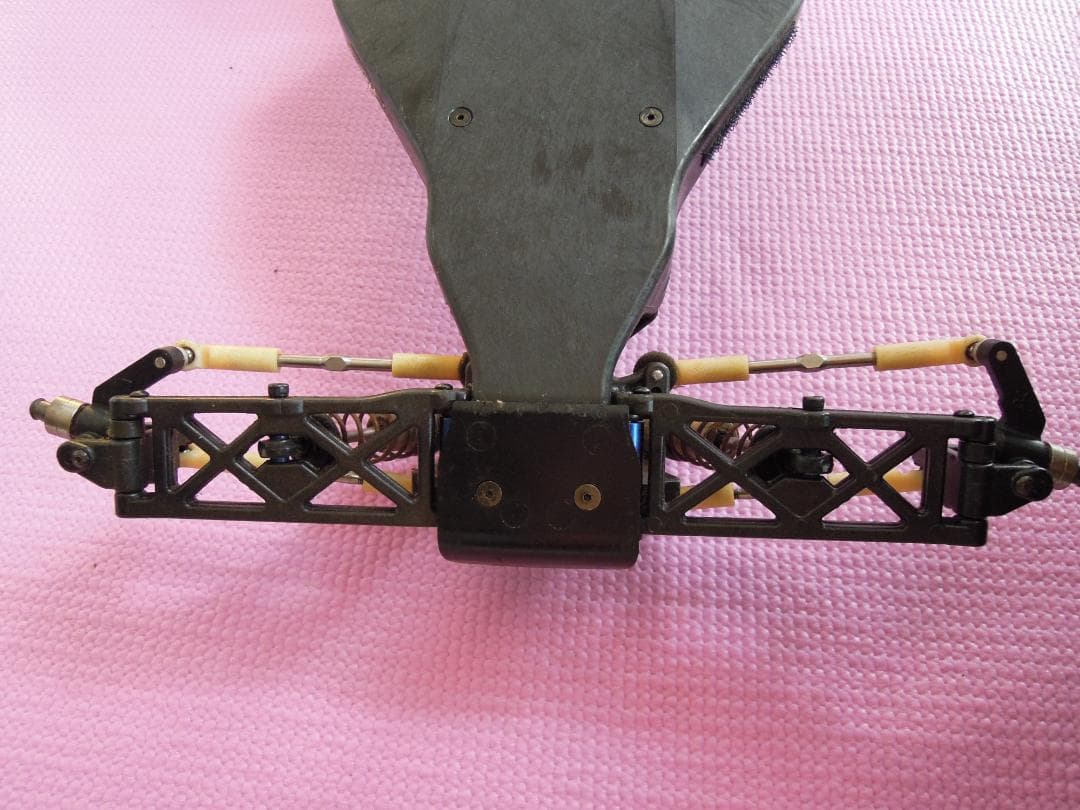 アソシエイテッド　RC10B4