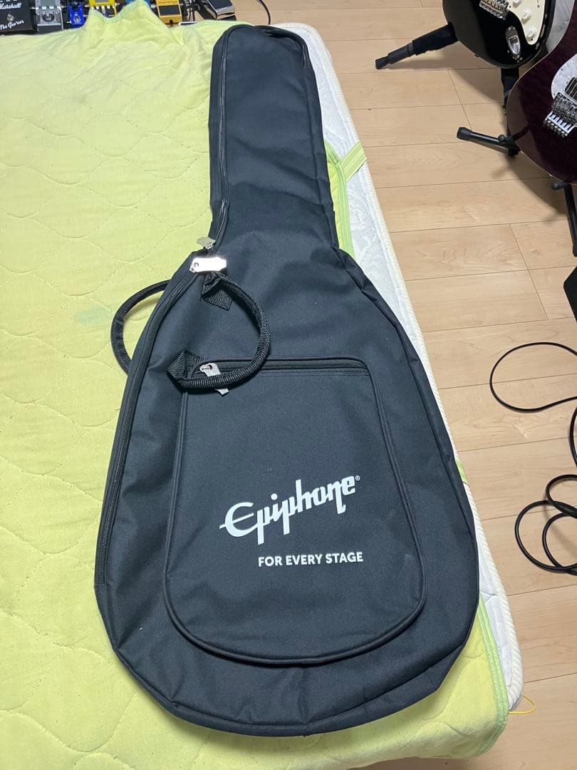 Epiphone ES335 2022年製　 レッド　美品　セミアコ