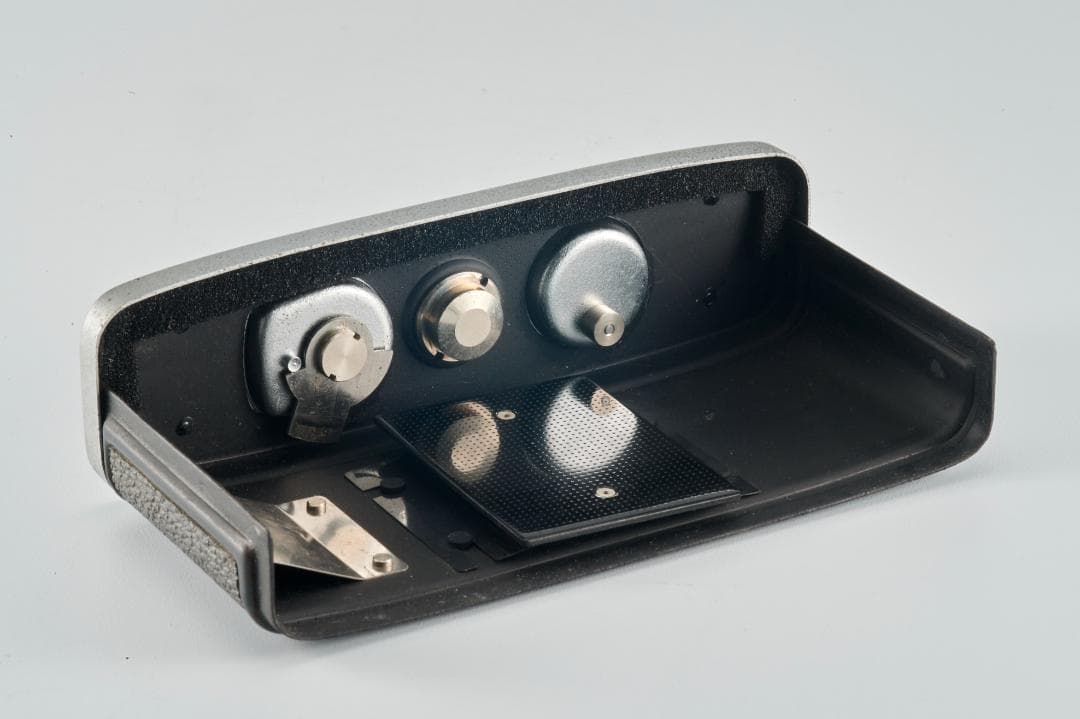 フィルムカメラ Olympus PEN / F-zuiko F3.5 28mm #04