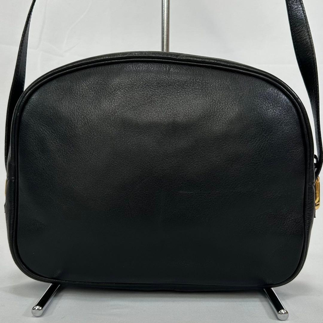 【極美品】イブサンローラン キルティングショルダーバッグ レザー 斜め掛け 黒