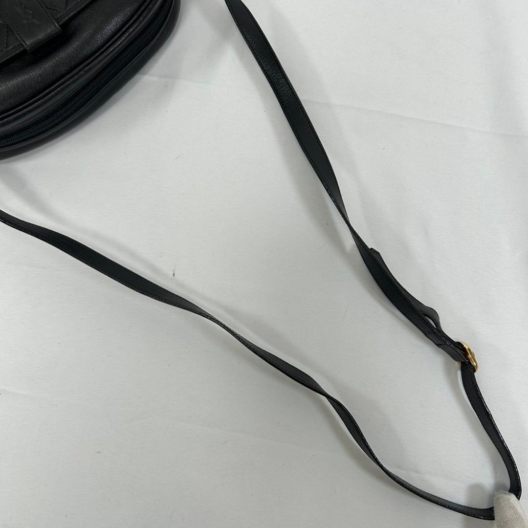 【極美品】イブサンローラン キルティングショルダーバッグ レザー 斜め掛け 黒