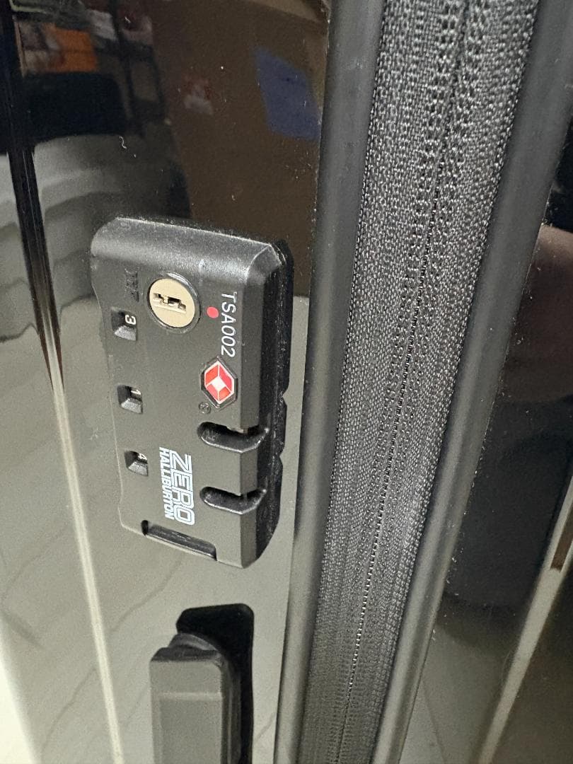 ZERO HALLIBURTON/ゼロハリバートン スーツケース ブラック70L