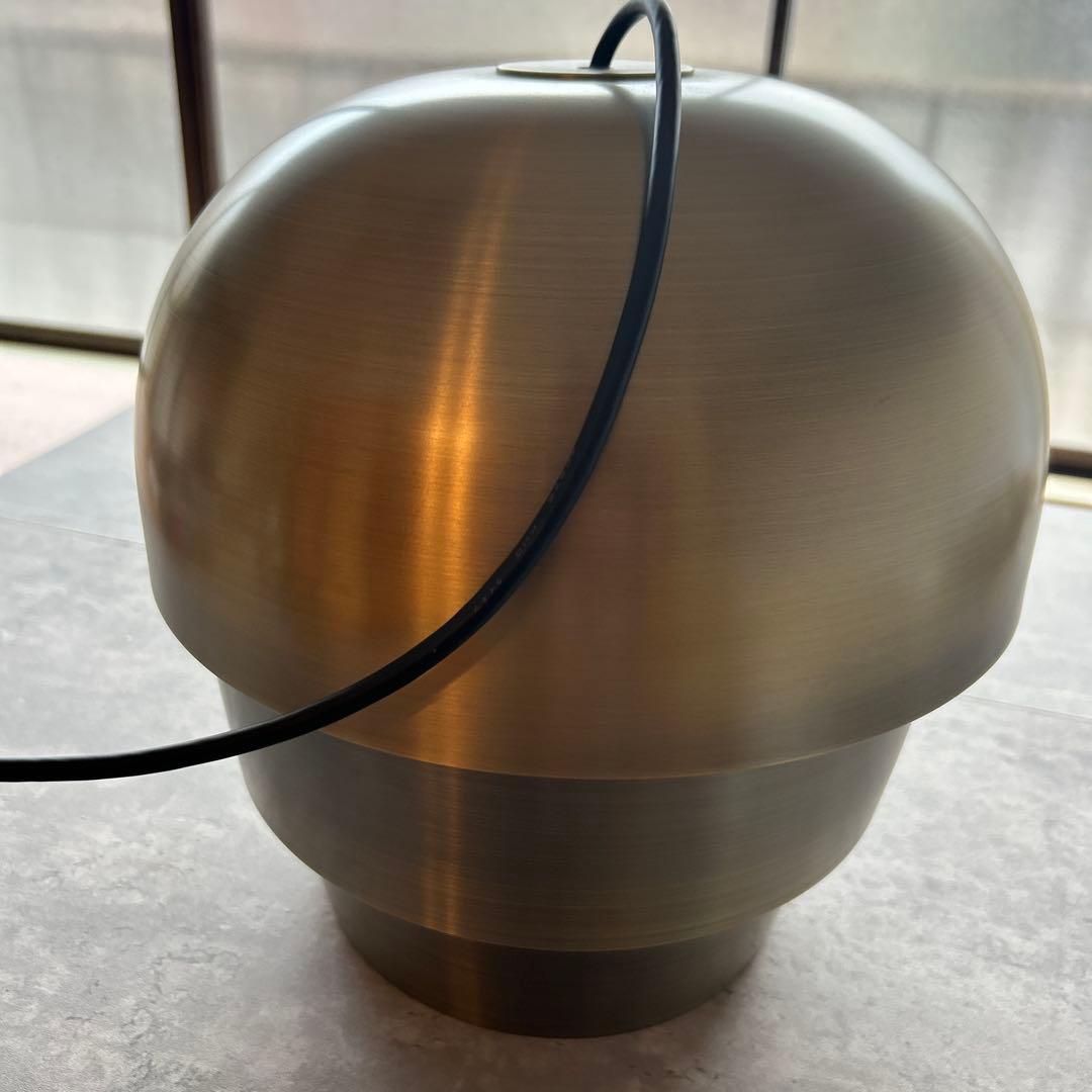 ボーコンセプト　パインコーン　ペンダントライト