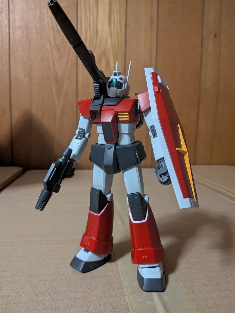 ガンプラ HG、MG×3 まとめ売り＋アクションベース×2 セット。※おまけ付き