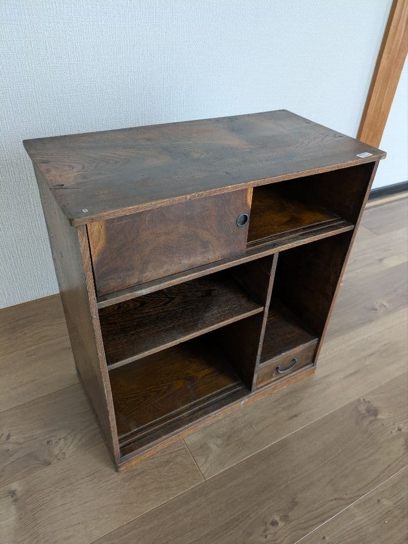 竹模様の木製茶箪笥