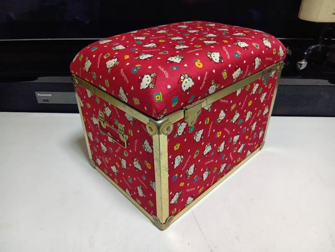 希少　1970's　初代　ハローキティ　コレクション　　ボックス　スツール