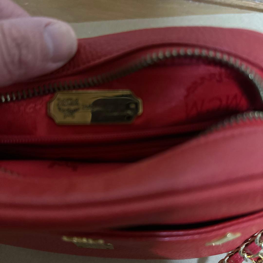 MCM レッド ショルダーバッグ