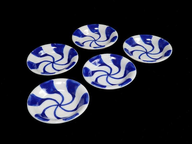 伊万里　瀬戸　染付　陰刻 捻り紋の図　豆皿　５枚　E024AS-fbck