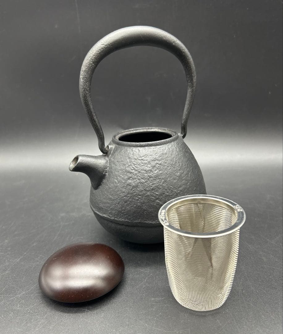 南部鉄器　急須　Roji ロジアソシエイツ　鉄瓶　たまごのこ　木蓋