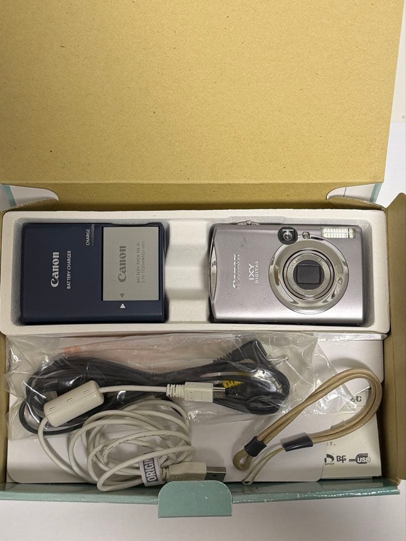 Canon IXY DIGITAL 900 IS キャノン