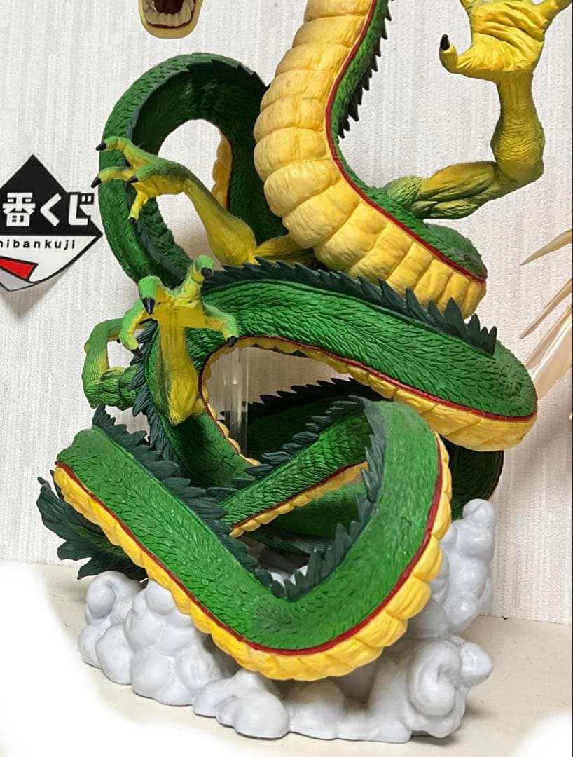 ドラゴンボール　神龍　フィギュア