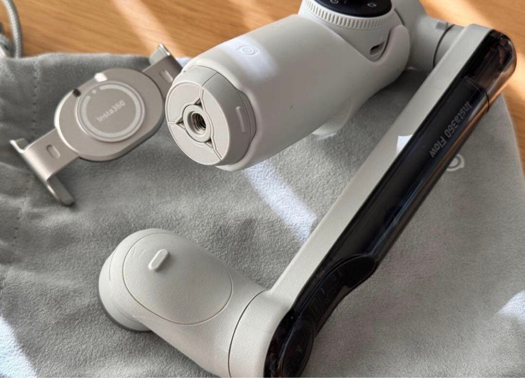 【美品】Insta360 Flow インスタ スタビライザー ジンバル 自撮り棒