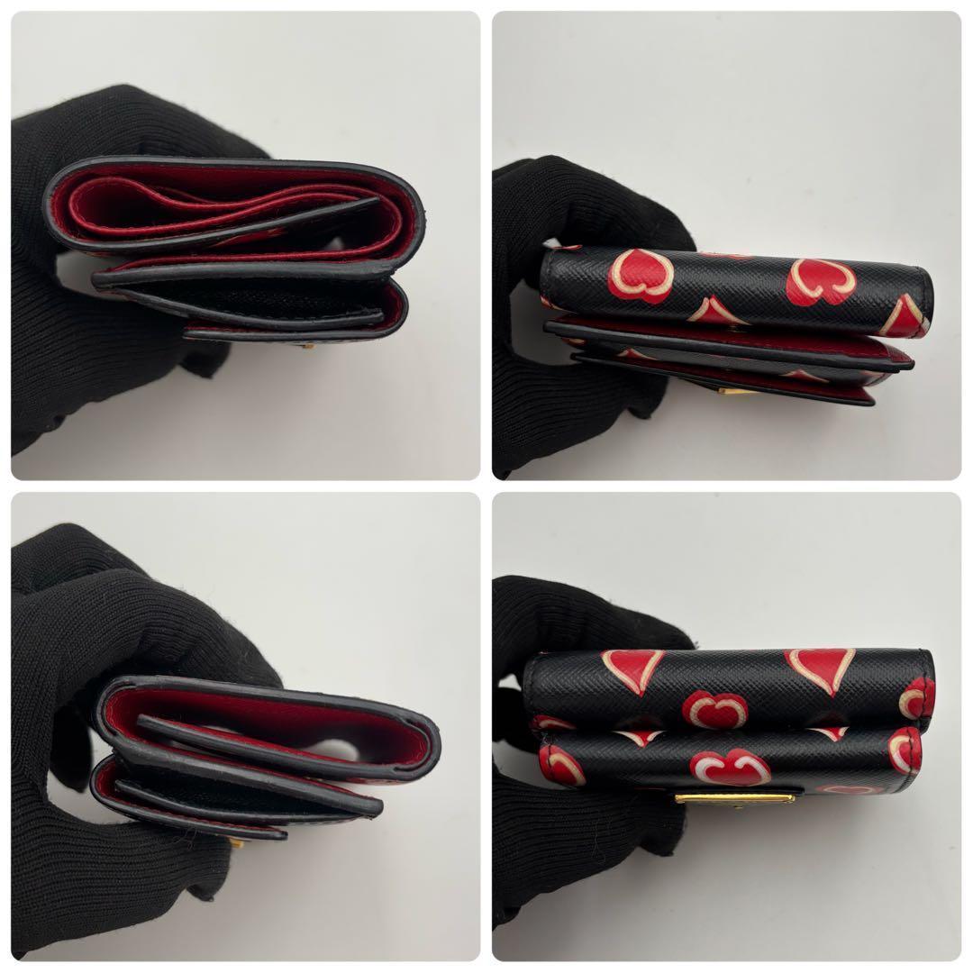 極美品　PRADA ハート柄 三つ折り財布　プラダ　財布　黒　赤　ブラック