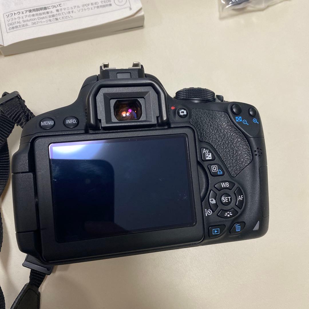 Canon EOS Kiss X7i ダブルズームキット