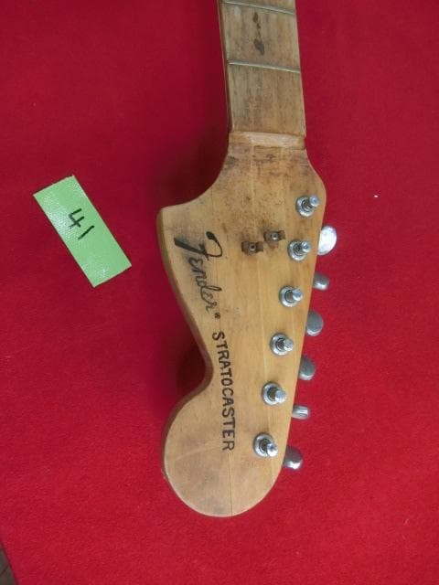 41：Fender Stratocaster エレキギター 部品取りジャンク