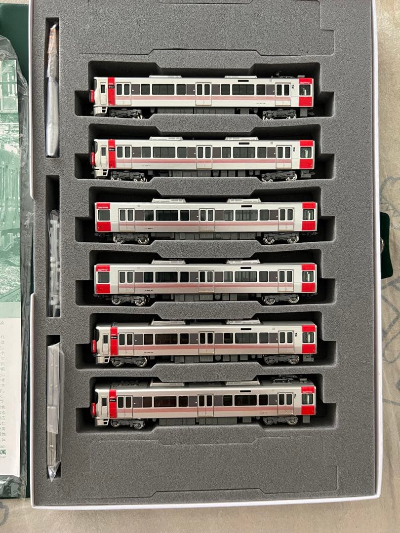 KATO 227系0番台<Red Wing> Nゲージ　(6 LEDを搭載)