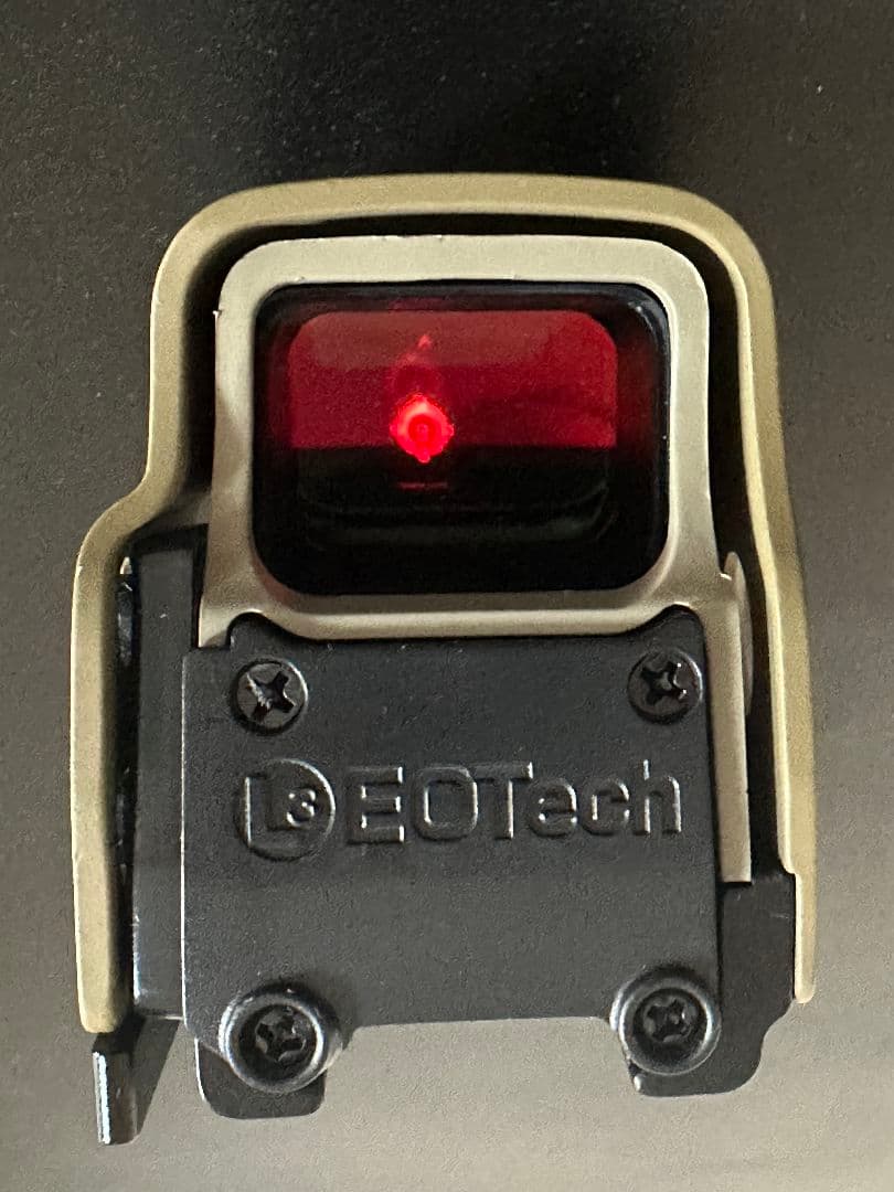 [連休セール]EOTech ホロサイトとマグニフファイア タンカラー