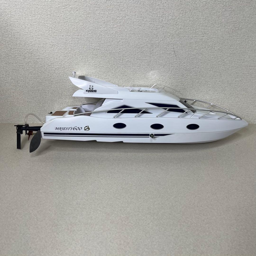 京商 EP マジェスティ600 レディセット 電動クルーザー ラジコン ボート