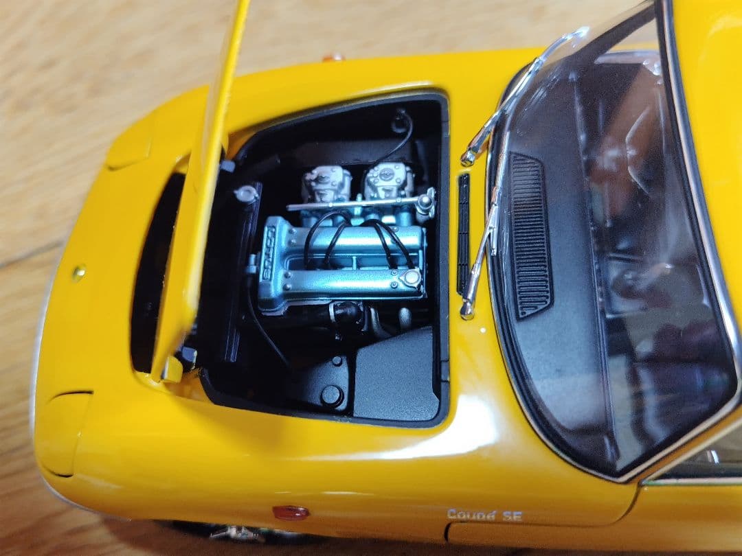 AUTOart「LOTUS ELAN S/E COUPE」1:18