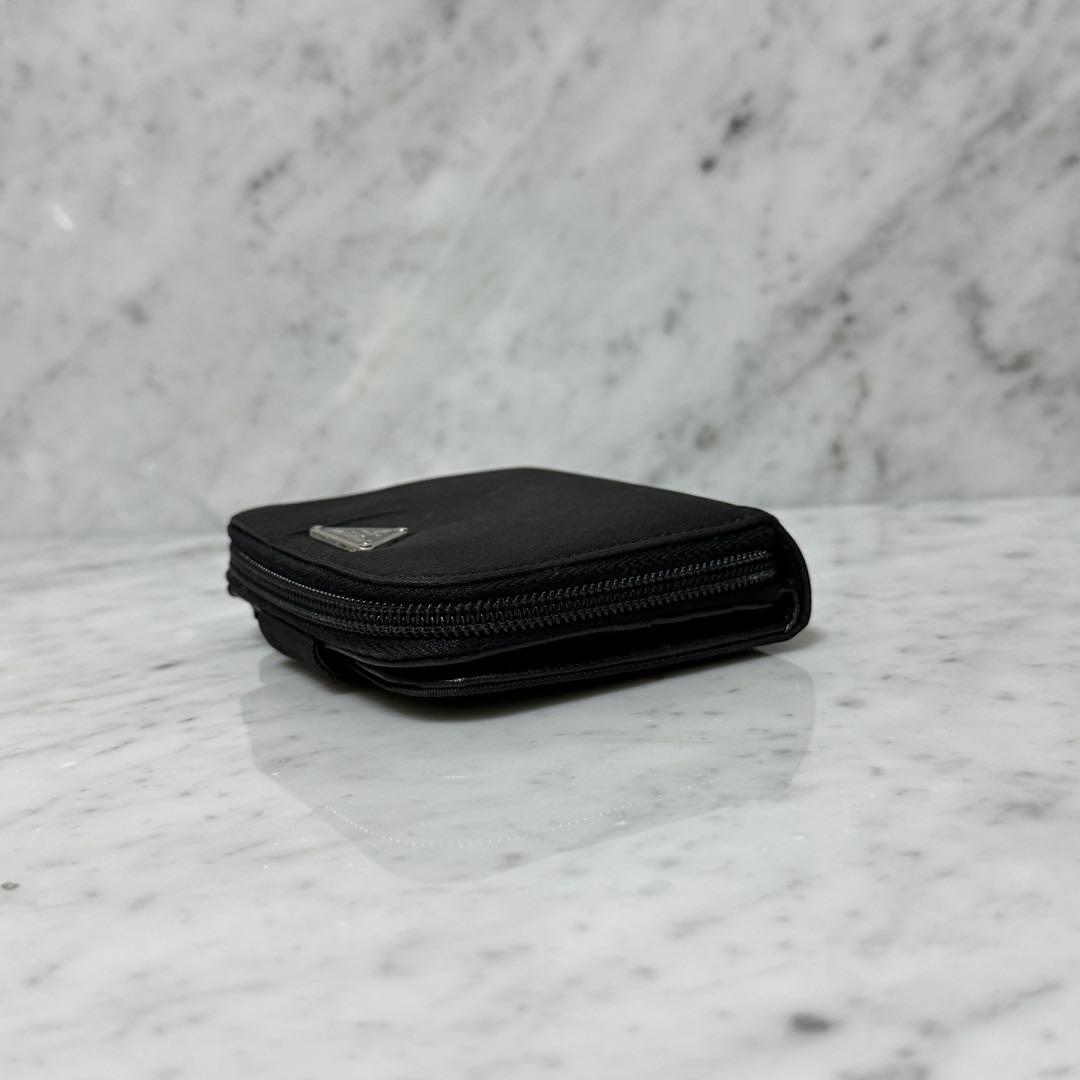 PRADA プラダ 二つ折り財布 ナイロン ブラック 黒 ジップ トライアングル