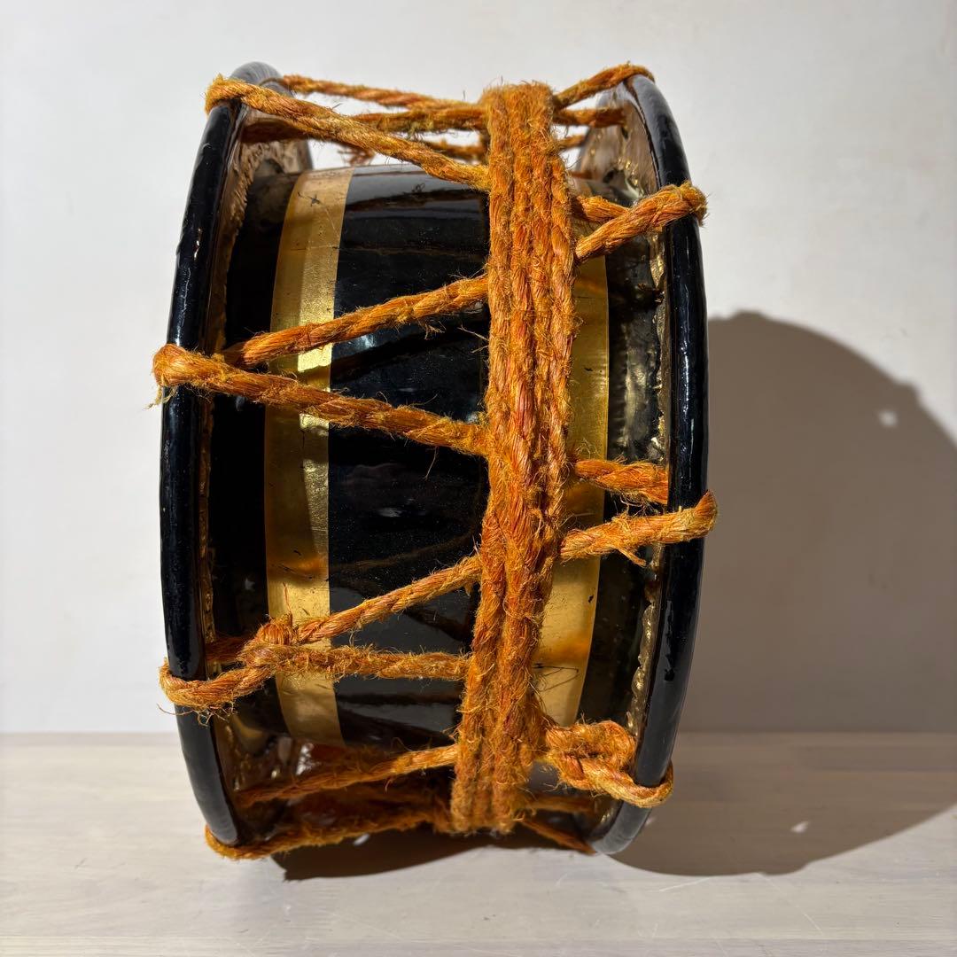 中型 和太鼓 黒・金 スタンド付き　Japan ビンテージ　骨董