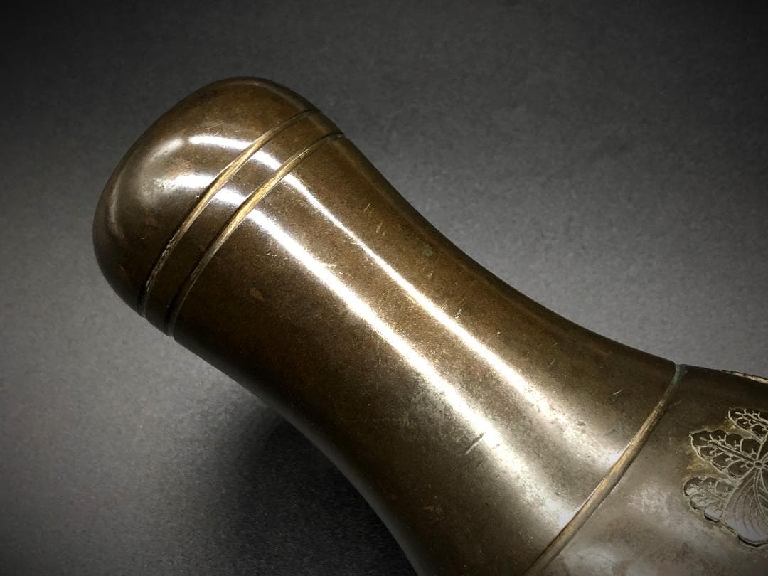 【 皇室献上茶道具 】 杓立　十六弁八重表菊・五七桐文　高肉手彫り