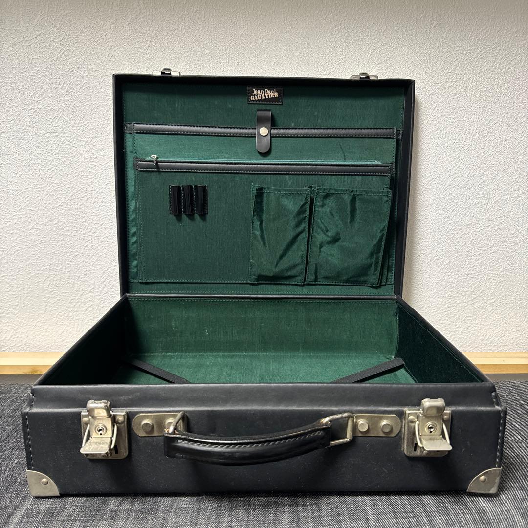 ✨値下げ✨Jean Paul Gaultier ブラックキャリーケース