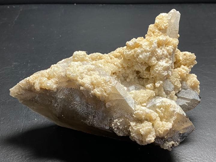 スモーキークォーツ　781g