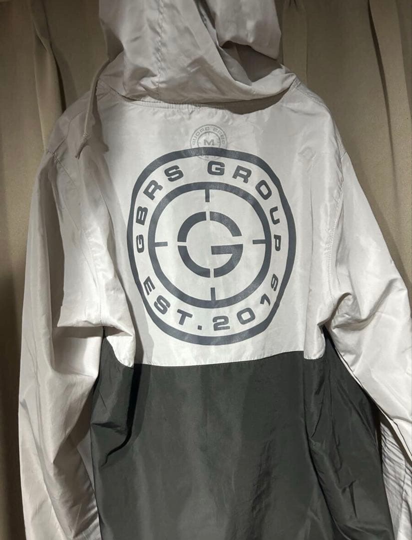 実物未使用GBRS GROUP ウインドブレーカー パーカー M