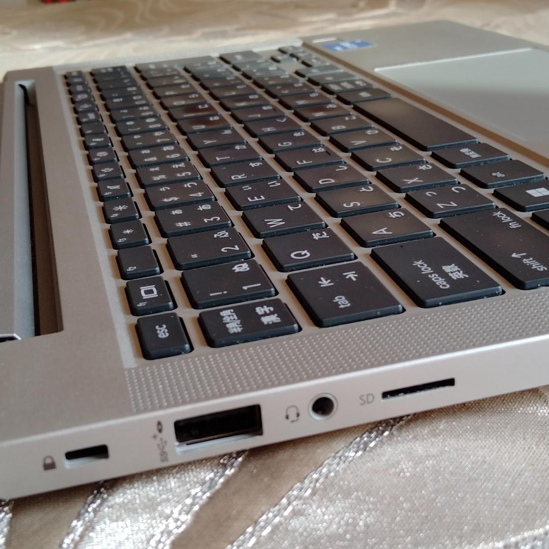 13インチ HP 430G8 11世代 i5 6G 256G 1920x1080