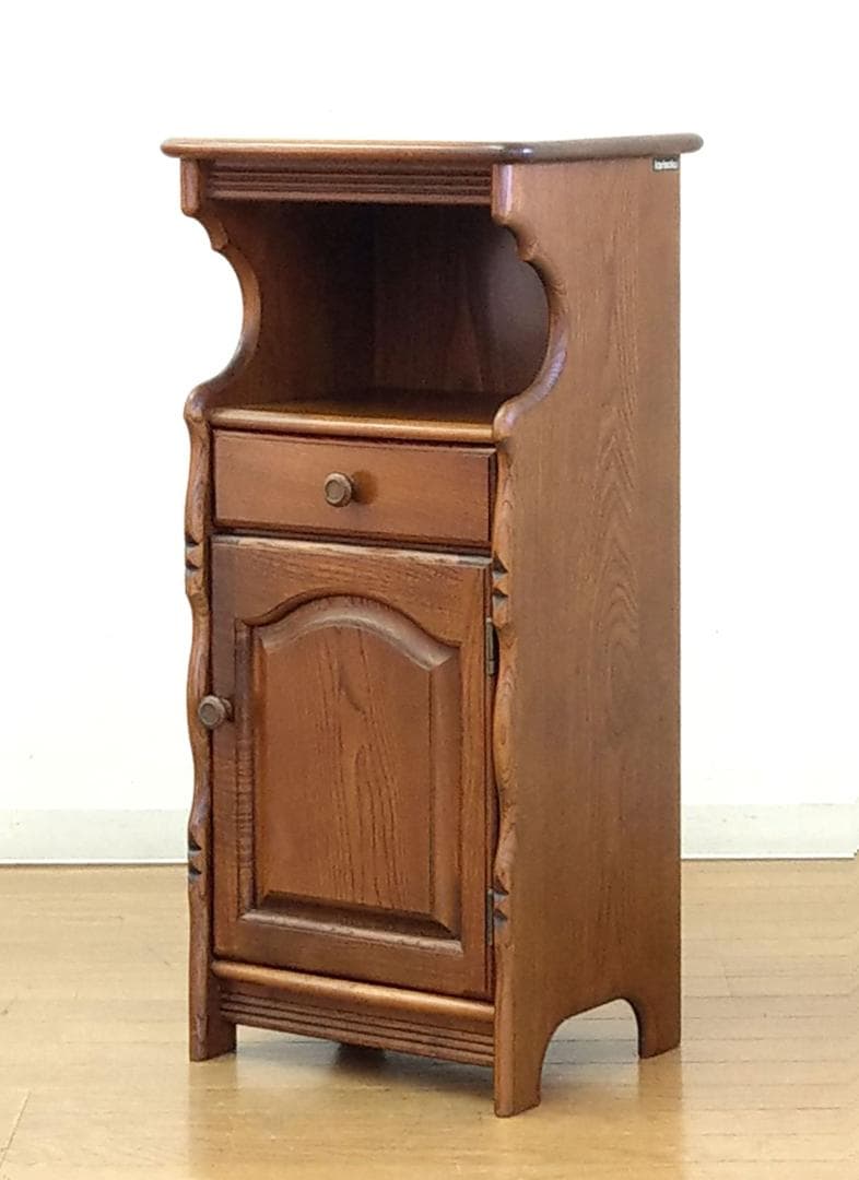 美品 カリモク コロニアル コンソールテーブル キャビネット 収納 飾り台