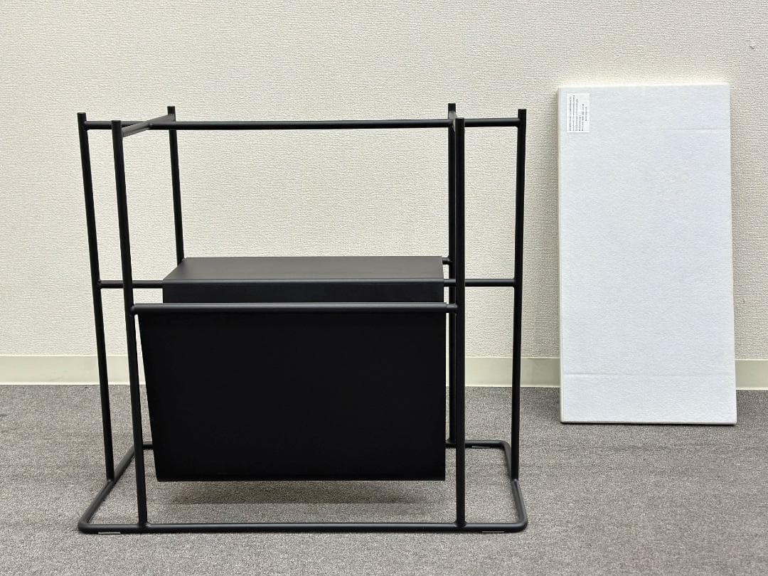 美品■ボーコンセプト■パリス　サイドテーブル　マガジンラック　大理石　エレガント