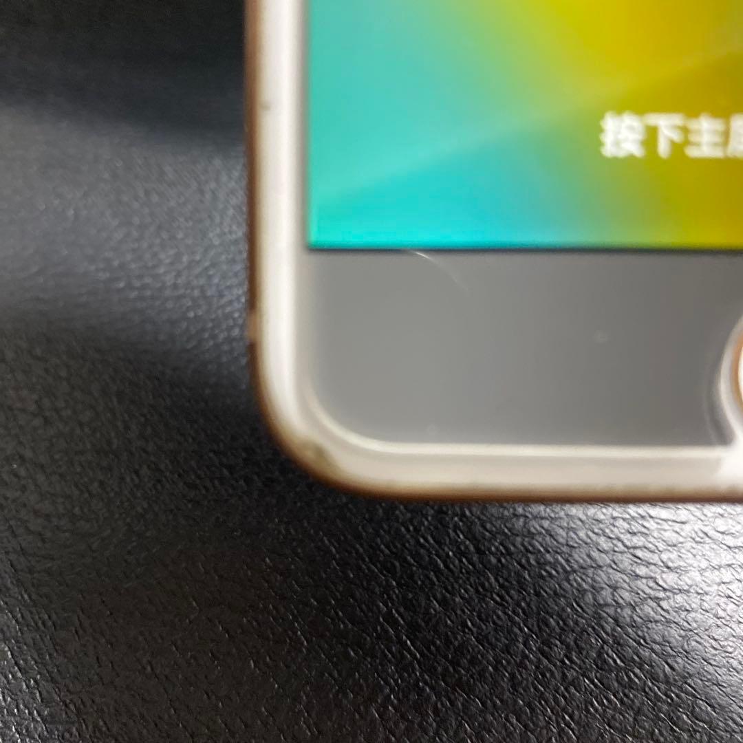 iPhone 8 Plus 64GB（カラー：GOLD）