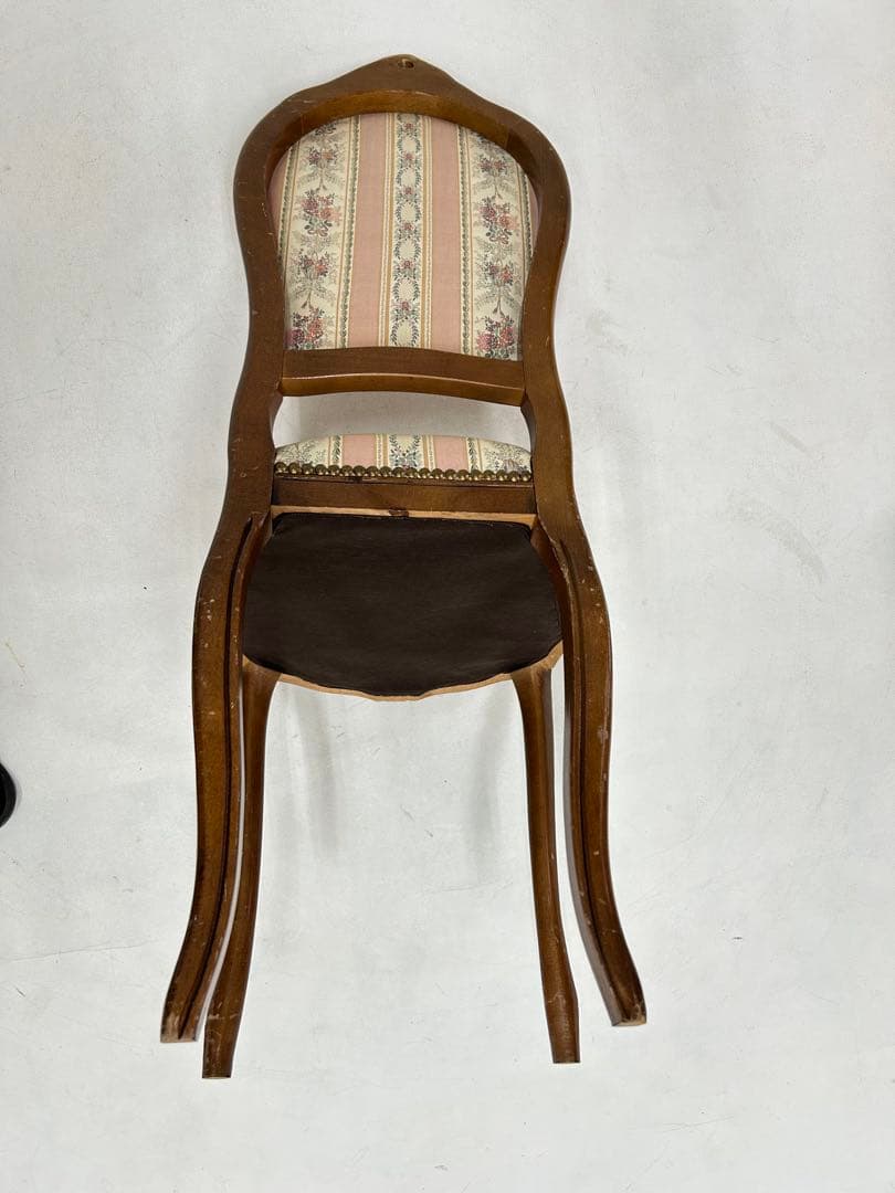 ロココ調西洋風木製椅子 ピンクとクリーム